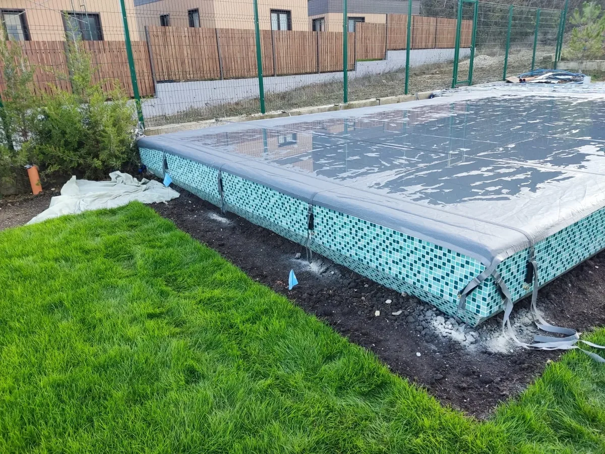 Батутное покрывало на бассейне в Нефтекамске